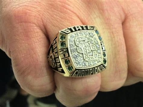 Texas school’s football title rings bring high school bling to a new level - Yahoo Sports