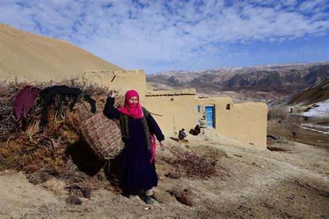 Photos Show The Reality Of Women's Lives In Rural Afghanistan | HuffPost