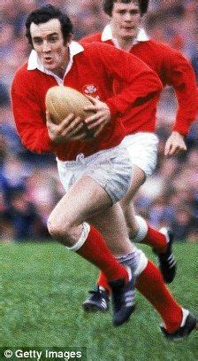 Phil. Bennett - Welsh Rugby Union player. | Welsh rugby, Rugby sport ...