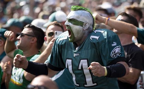 20,000 EAGLES FANS MAKE THIS A HOME GAME IN MARYLAND! | Fast Philly Sports