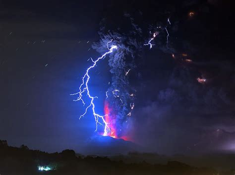 volcano, Lightning, Nature Wallpapers HD / Desktop and Mobile Backgrounds