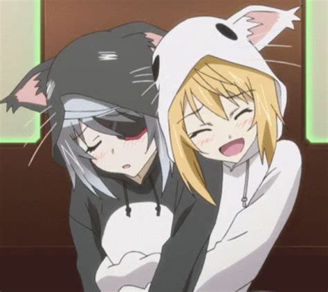 Cuddle Hug GIF - Cuddle Hug Anime - Discover & Share GIFs