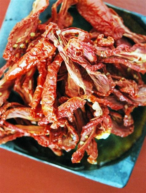 How to Dry Tomatoes - Drying Tomatoes Without an Oven