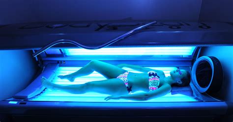 Study: Fewer U.S. adults use indoor tanning beds