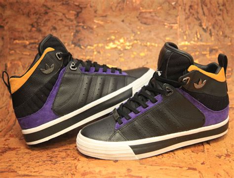 Snoop Dogg x adidas Originals Freemont Mid – Available - SneakerNews.com