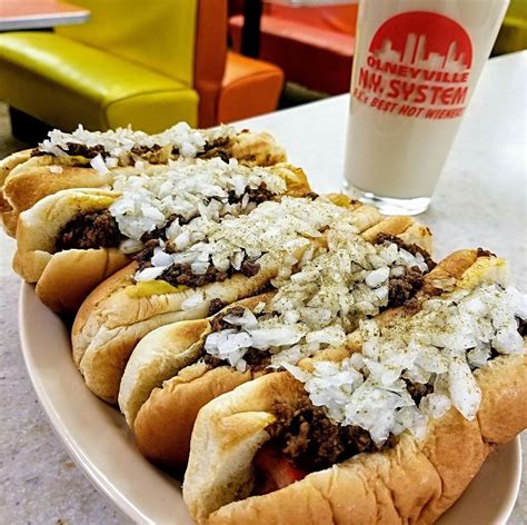 25 Best Hot Dog Restaurants & Stands in America to Visit | UrbanMatter