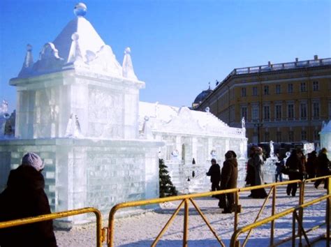 Transparence: 6 Incredible Buildings Made from Ice and Snow