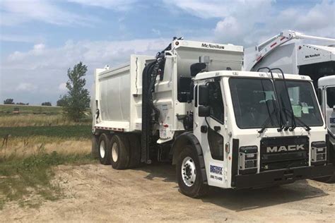 How Much Does a New Side Loader Garbage Truck Cost? – Big Truck Rental