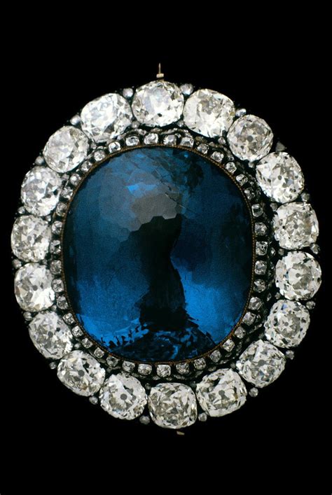 Which Romanov family jewels are stored in the Kremlin's Diamond Fund ...