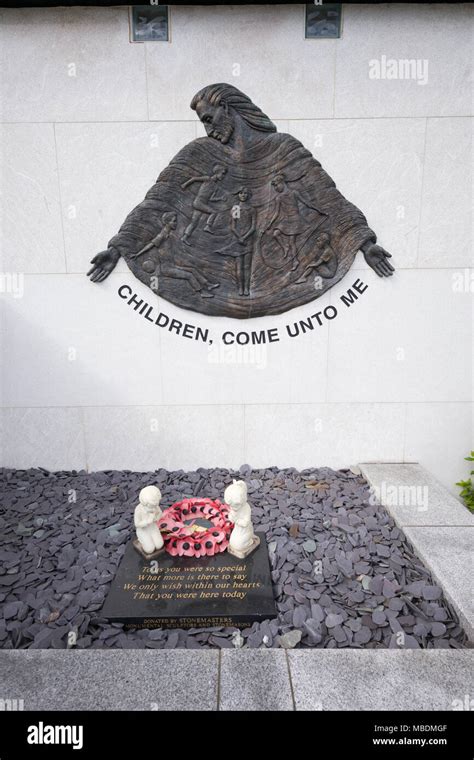 Aberfan disaster memorial fund hi-res stock photography and images - Alamy