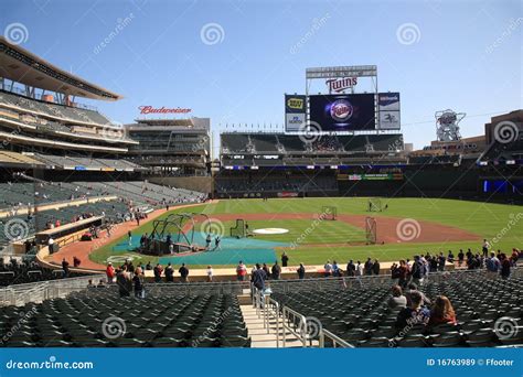 Target Field - Minnesota Twins Editorial Stock Image - Image of target ...