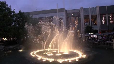 The Grove Fountain Show - "This Could Be The Start Of Something Big ...