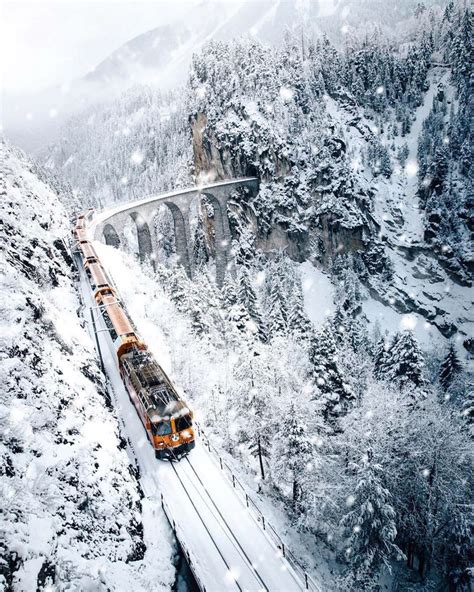 We can hardly believe this train ride through the swiss alps is real ...