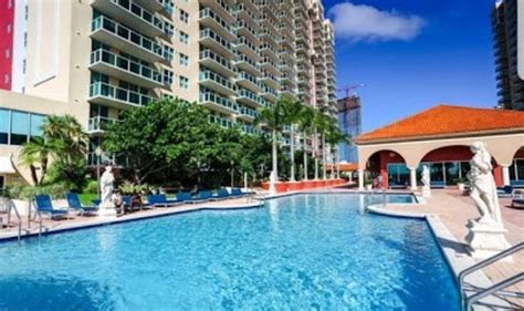 OCEANVIEW SUNNY ISLES BEACH LUXURY CONDOS $186 ($̶3̶6̶6̶) - Prices ...