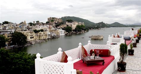 Book Hotel in Udaipur at cheap prices and Amazing Service Guranteed