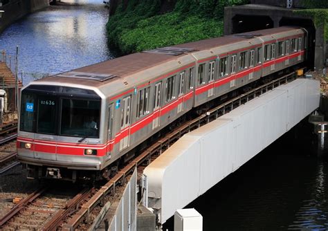 Tokyo Metro 02 Series - All About Japanese Trains