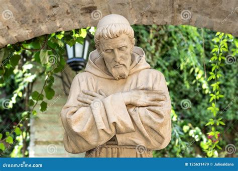 St. Francis of Assisi Statue in Colonial Garden Editorial Stock Image ...