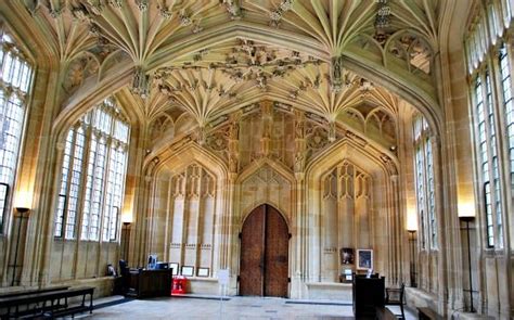 Oxford Harry Potter Filming Locations - Hogwart's Hall etc | Divinity ...