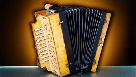 How to Play a Cajun Accordion | Our Pastimes