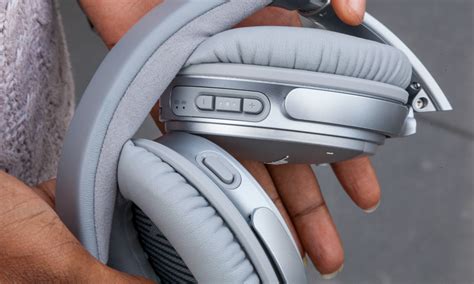 Bose 700 vs. Bose QuietComfort 35 II: Which should you buy? | Tom's Guide