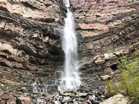 3 Waterfalls in Ouray that are Easy to See!