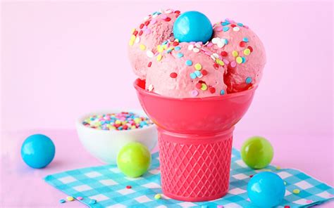 10 Unique Ice Cream Flavors!