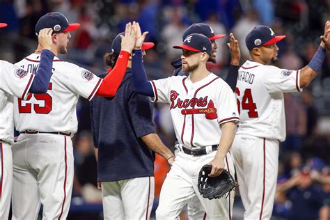 Atlanta Braves fend off comeback attempt, best Harvey in win