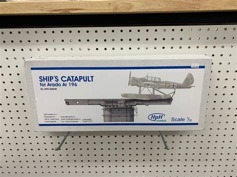 Hph 1/32 Ships Catapult For Arado Ar 196 model kit | Frontline Model ...