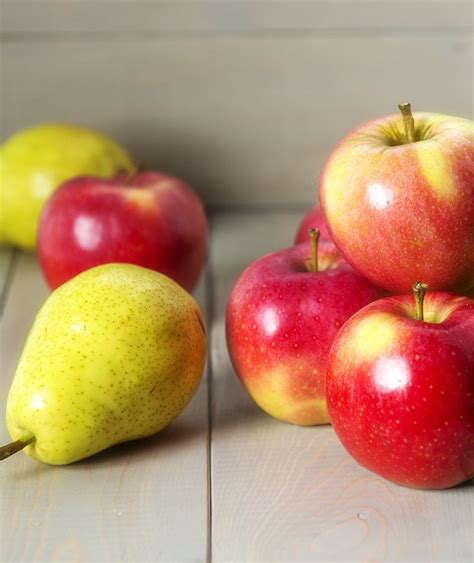 Pears Vs. Apples: Nutritional Comparison And Health Benefits – Healthy Blog