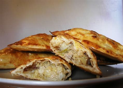 Recetas fáciles para todos: Empanadillas de bacalao con pasas