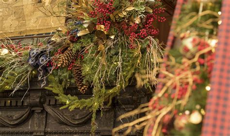 Celebrate Biltmore's Tree-Raising Tradition Virtually