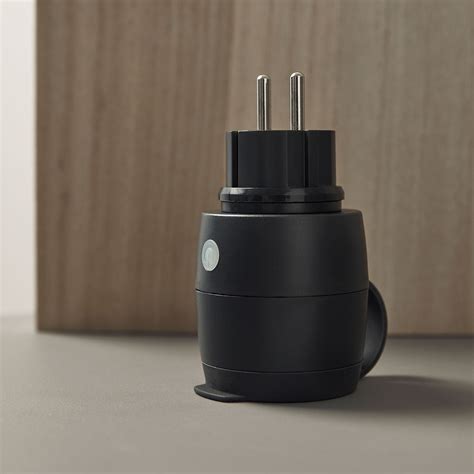 Smart Life Outdoor Plug Setup A Smart Plug Lets You Remotely Control Devices Like Lamps And Fans ...