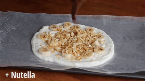 Guilt-Free Banana and Nutella Greek Yogurt Bark | Yogurt bark, Banana nutella, Food