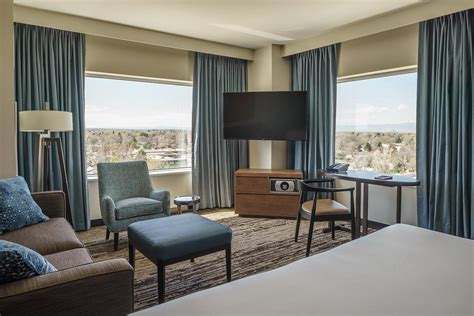 Hyatt Regency Aurora - Denver Conference Center Rooms: Pictures ...