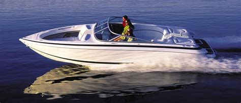 Bowriders | Discover Boating Canada