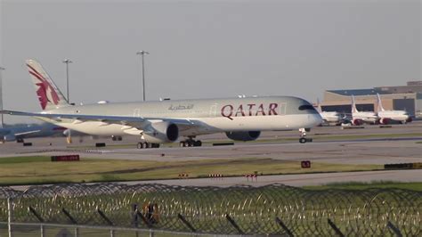 Qatar A350-1000 takeoff Chicago - YouTube