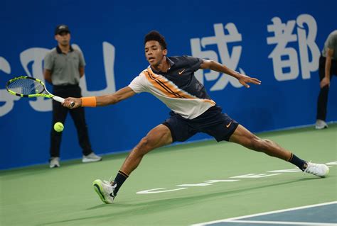 Felix Auger-Aliassime - Canadian Felix Auger-Aliassime loses in French ...