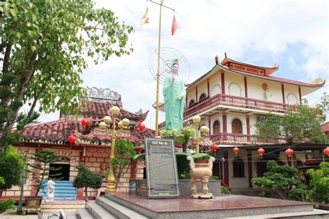 Quan Am Ancient Temple – Phat To Pagoda in Ca Mau | Vemekong