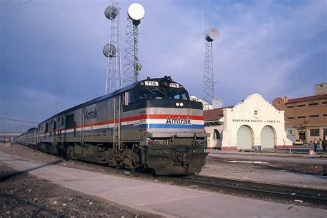 Amtrak GE P30CH locomotive - Trains