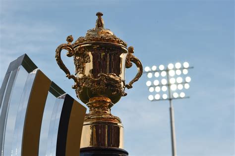 Webb Ellis Cup on show in Lima - Rugby World Cup 2019 ｜ rugbyworldcup.com