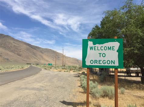 Denio, Nevada entering Harney County, Oregon. | Oregon travel, Oregon ...