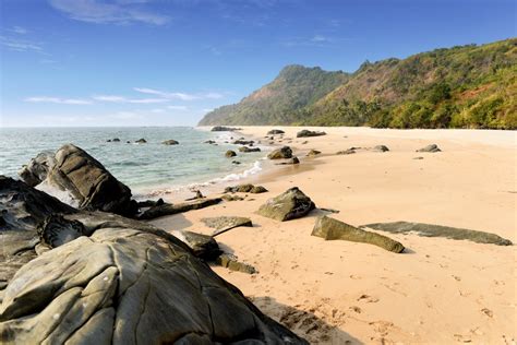 Rakhine Mountains