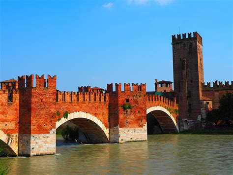 Castelvecchio bridge in Verona, Italy Photograph by Colorful Points ...