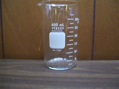 Corning PYREX Tall-Form Berzelius Beakers with Spout, Graduated | Fisher Scientific