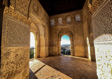 ¿Qué fue la Alhambra en la Edad Media? - National Geographic en Español