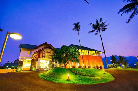 The Leaf Munnar Resort - Deals, Photos & Reviews