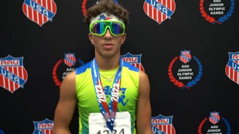 Elijah Irvin Brings Swag To AAU 200m Final | AAU Junior Olympic Games