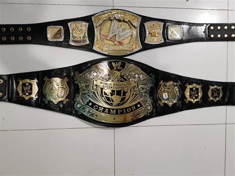 Wwe undisputed championship and spinner title belt, Hobbies & Toys ...