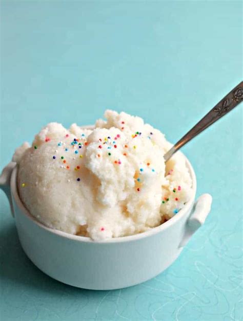 Snow Ice Cream | Easy 4 Ingredient Dessert Made with SNOW!