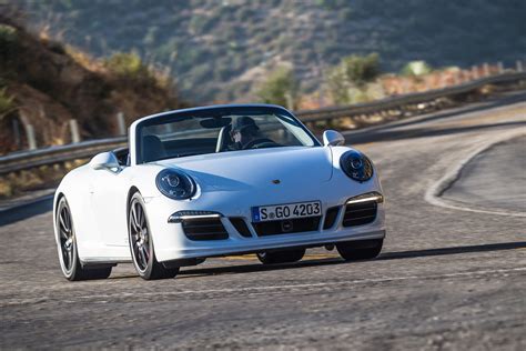 Porsche 911 GTS Cabriolet review | Auto Express